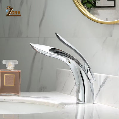 Basin Faucets Elegant Bathroom Faucet Hot and Cold Water Basin Mixer Tap Golden Finish Brass Toilet Sink Water Tap White