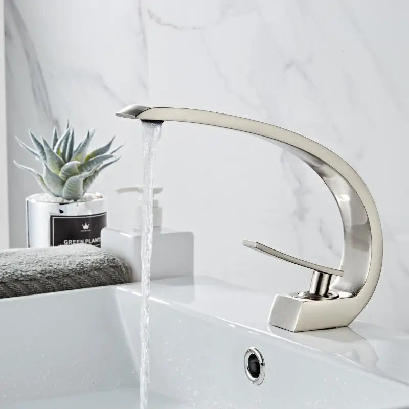 Basin Faucet Modern Bathroom Mixer Tap Nickel/Black/Gold Wash Basin Faucet Single Handle Hot and Cold Waterfall Faucet